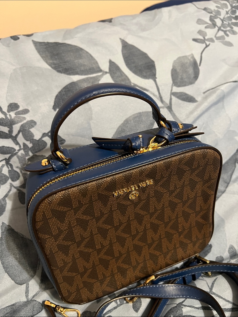 Michael Kors Brown Signature Box Crossbody with Blue Strap - Picture 3 of 7